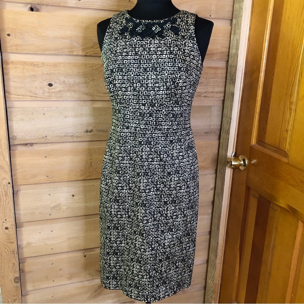 EVAN-PICONE size 8 black and tan sleeveless dress with slit